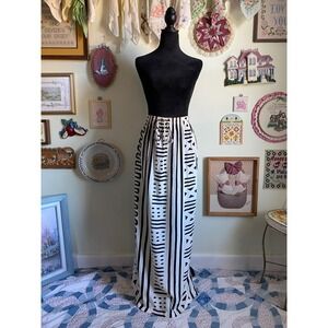 homeland authentics african black & white geometric maxi skirt